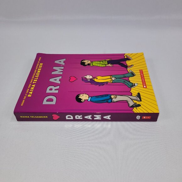 Raina Telgemeier Drama Scholastic Softcover Graphic Novel Comic Book - Picture 2 of 2